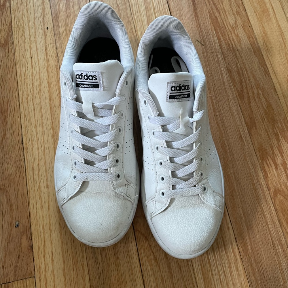 ✨ADIDAS CLOUDFOAM SNEAKER SIZE 8✨